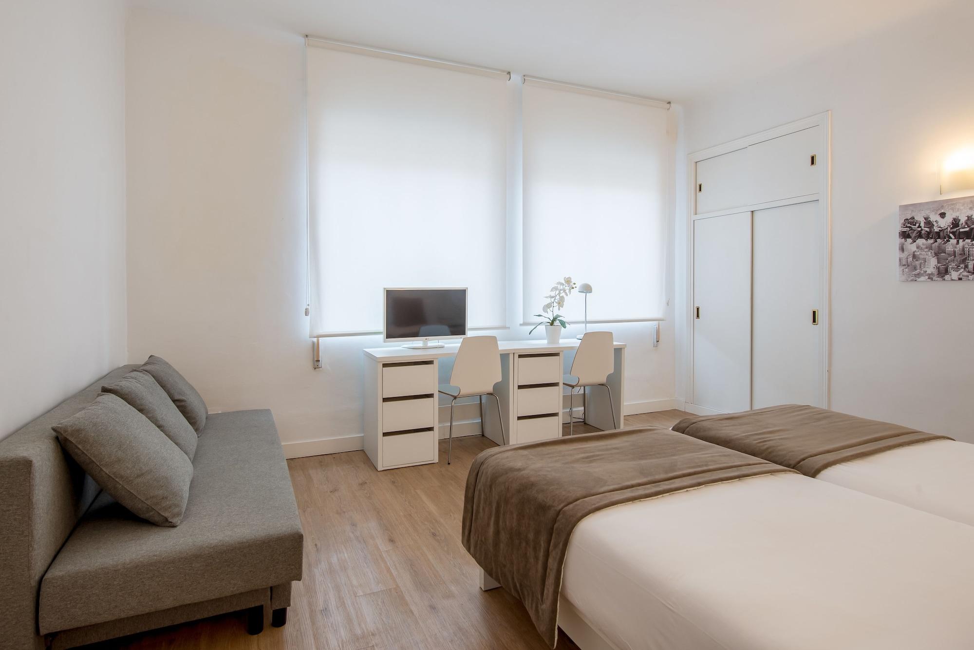 Neomagna Madrid Hotel Bagian luar foto